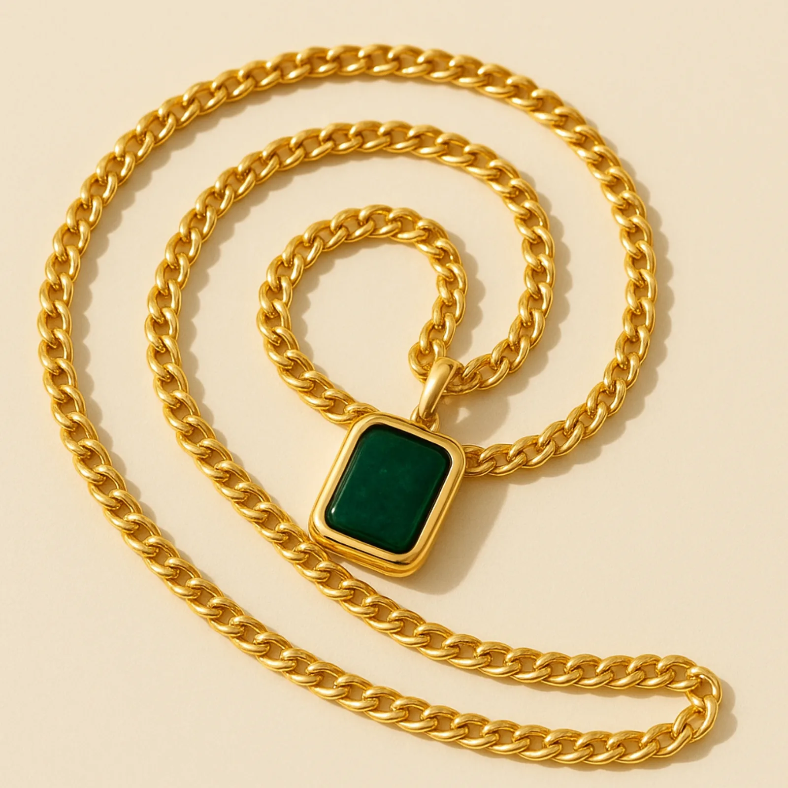 Collana Memoria con pendente e pietra verde